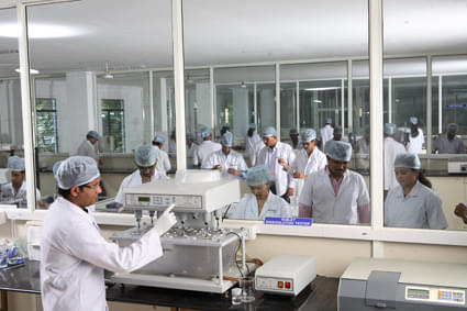 St. Peter's Institute of Pharmaceutical Sciences Warangal Laboratory photo 8